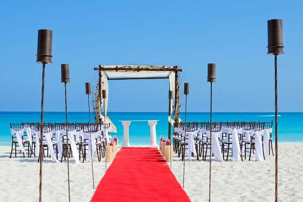 Yenarinn Casino Hotel Exterior